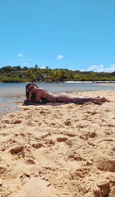 Mariana Nery star high quality gallery