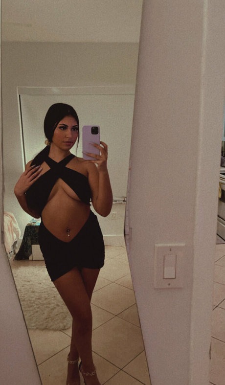 hannahsharpe18 adult star photo