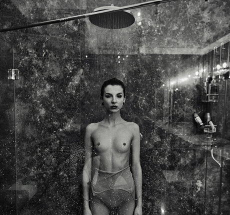 annaaksturk model top photos