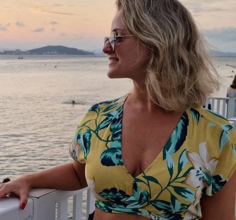 casalmelrs model xxx image