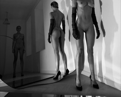 _vialentina_ nude pornstar picture