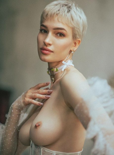 _vialentina_ top star image