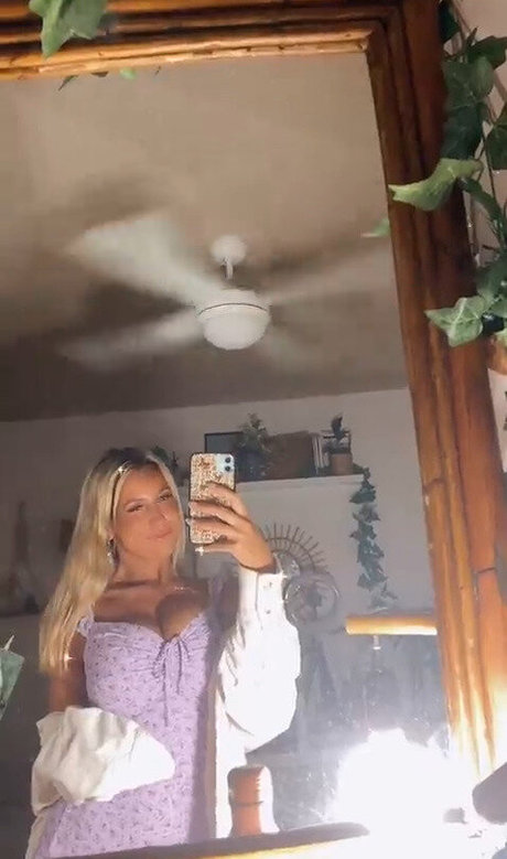 Ariel D hd actress photo