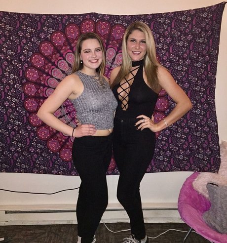 Olivia H model sexy photos