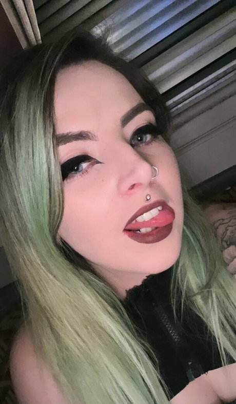 Spitwicked art actress image