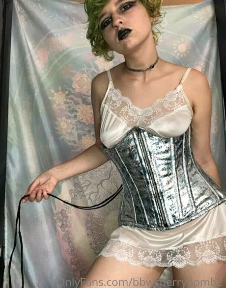 bbwcherrybomb2 model xxx photo