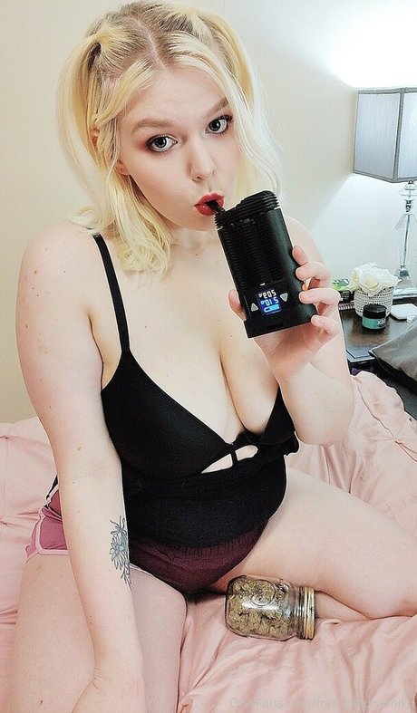 free kitsunemiku hot pornstar photos