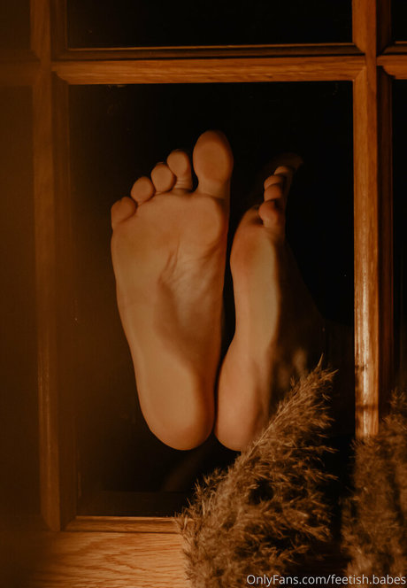 feetish babes perfect star pics