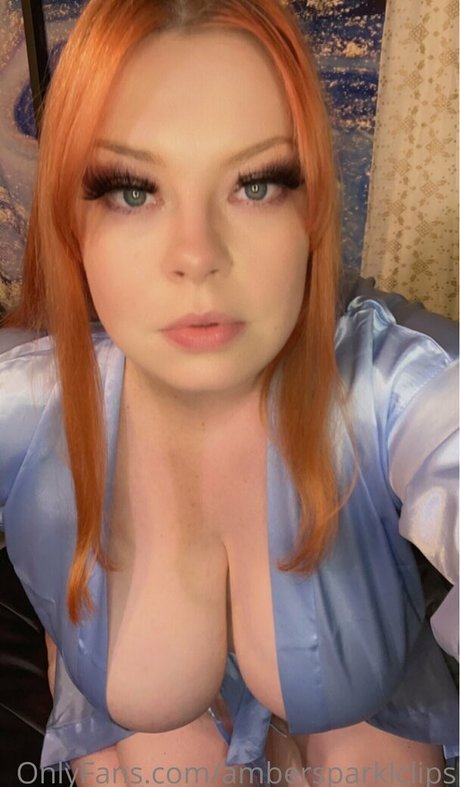 ambersparklclips pretty model image