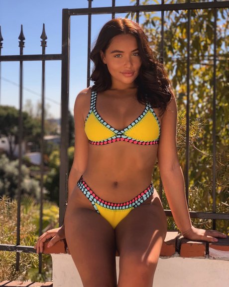 Clo Lloyd exclusive pornstar images