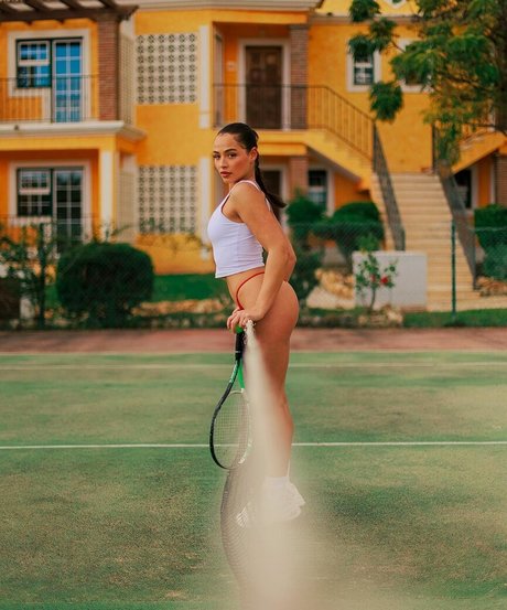 Clo Lloyd sexy star image