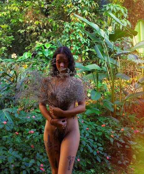 Balegat sexy model pictures