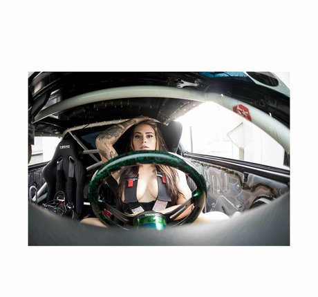 Sara Haro hot model galleries