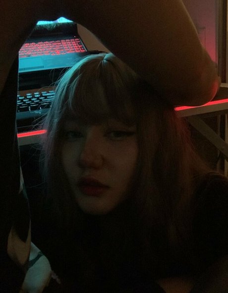 vampireneee nudes model picture