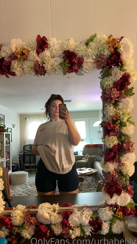 urbabelily star porn photos