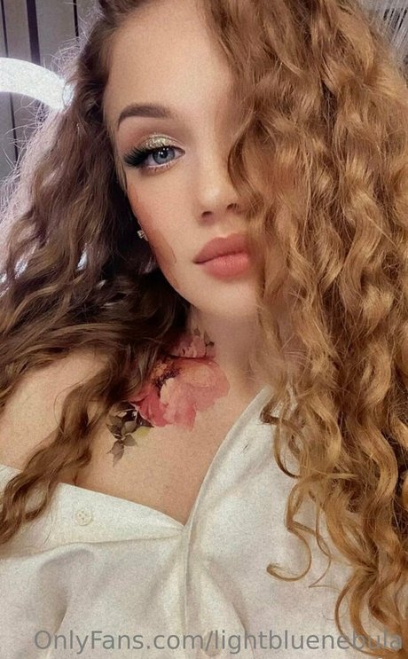 lightbluenebula pornographic actress picture
