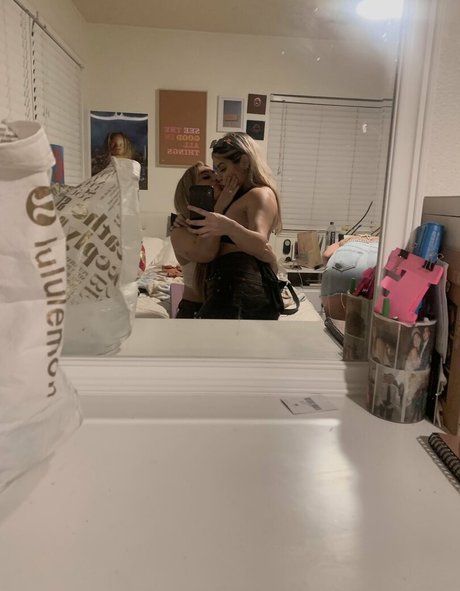 Alisha Wallace pornstar sex photos