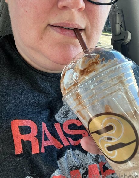 delilaheve pornstar naked pics