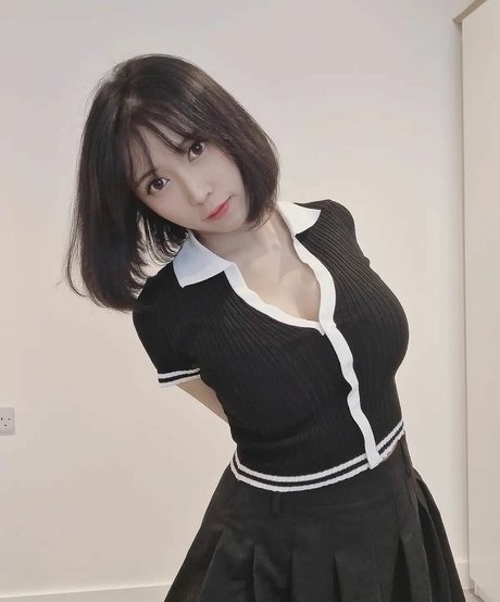 Erkleve top actress galleries