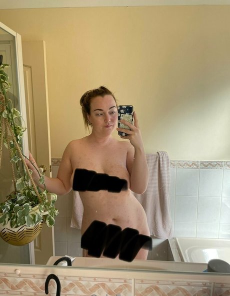 ava hayes sexy actress img