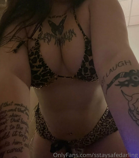 sstaysafedarling model high quality img