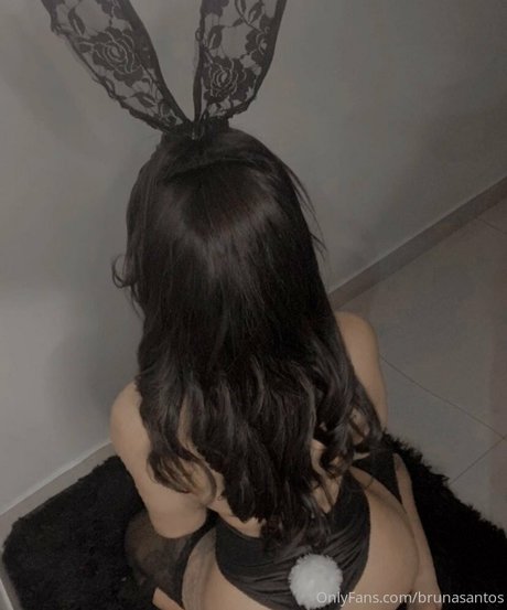 BrunaSantos adult model pic