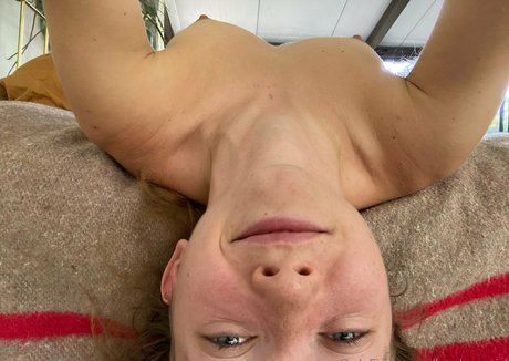 beeboo girl art model galleries