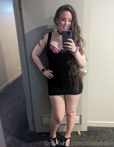 dorkybabe star adult img