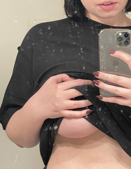 Hickorymoth top actress image