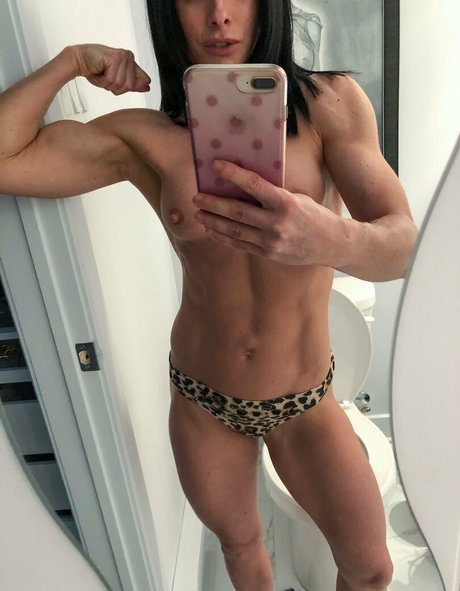 Karolynn D star hd img