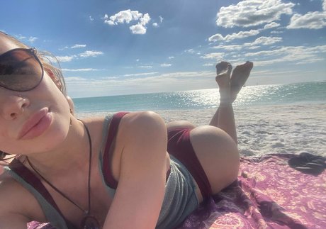 naomiswann free star gallery