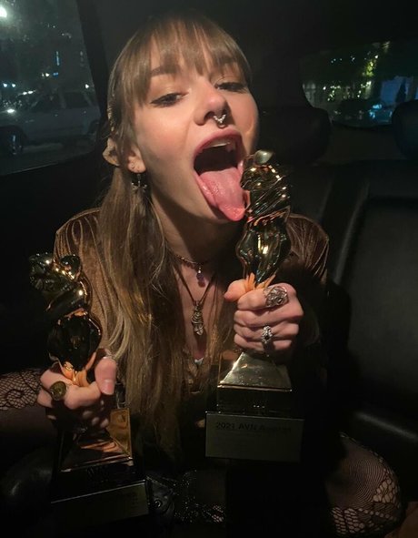 naomiswann star free pics