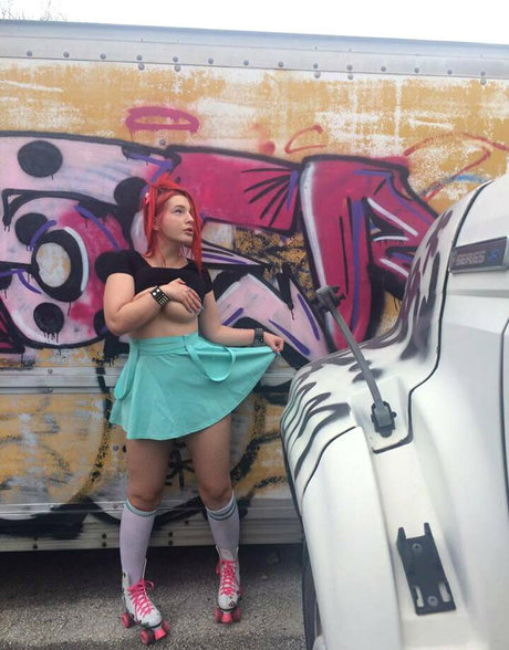 ivysrevenge naked star photo