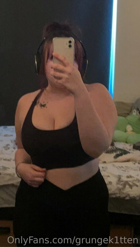 grungek1tten hot star pictures