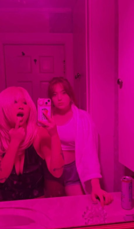 Fakeredhead666 star pictures