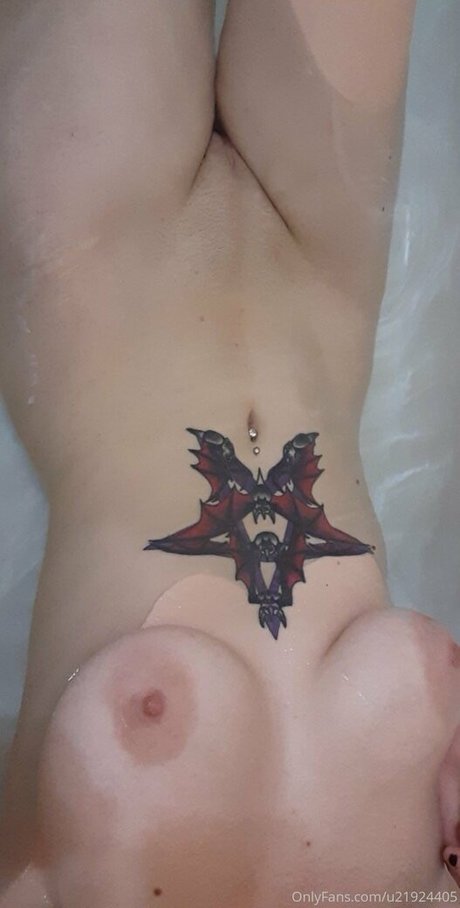 venomroseexotic pretty star photos