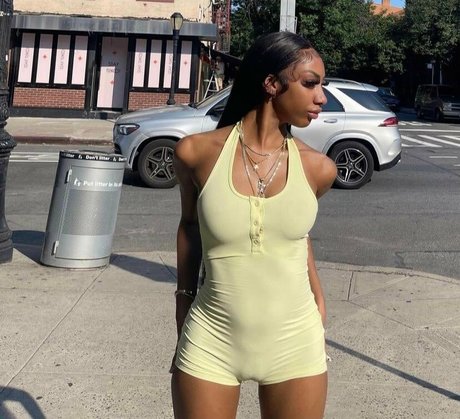 Lagloinski best star picture