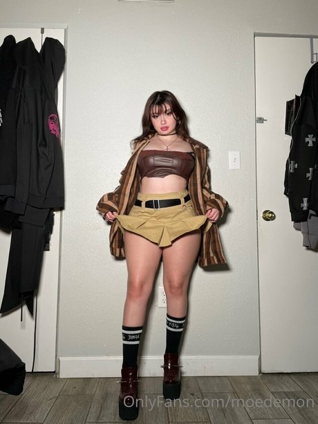 angelgutz nude actress pic