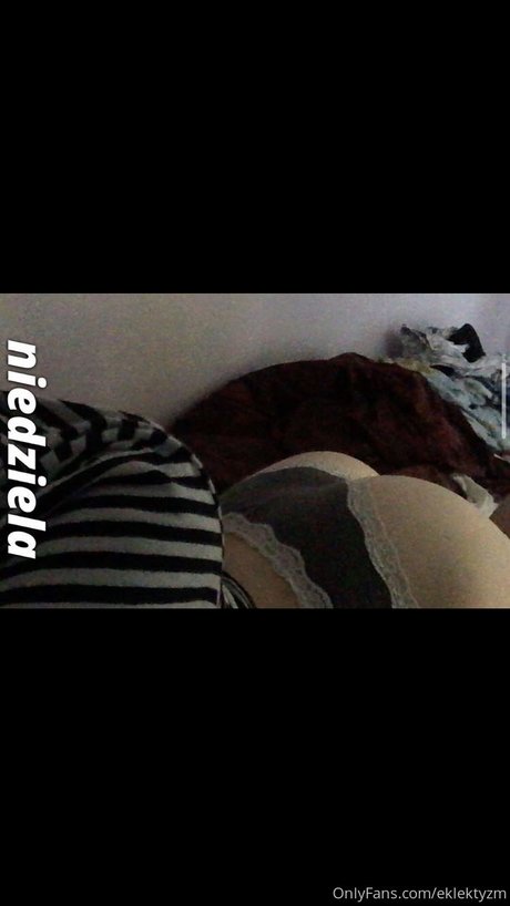 pale teen onlyfans art naked pic