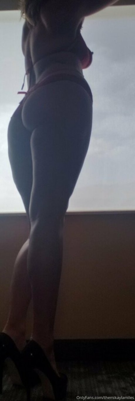 Mikayla Miles nude actress pic