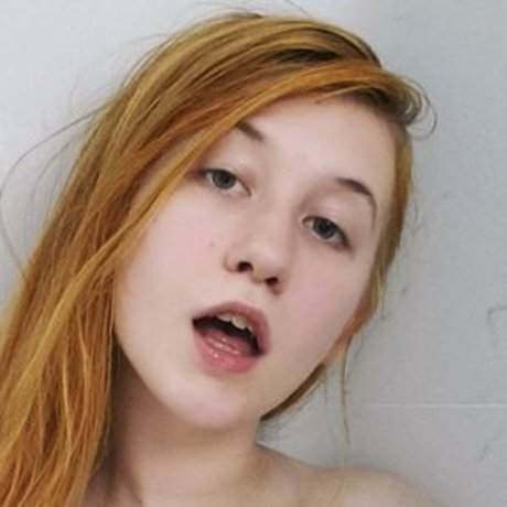 MattieDoll free actress gallery