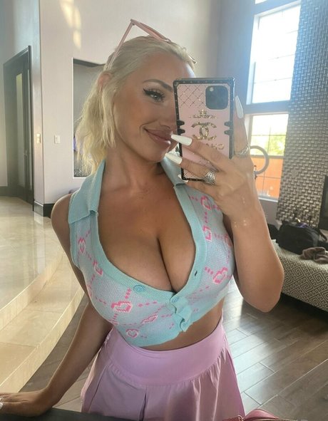 cassholland model sexy pic