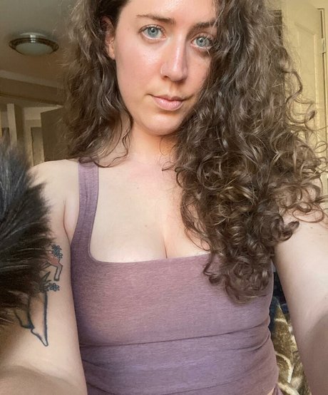 Nicole Quinn hot model pic