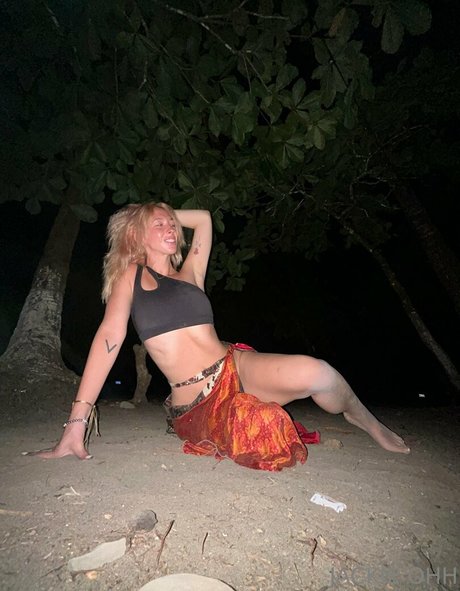 jackieohh hot model picture