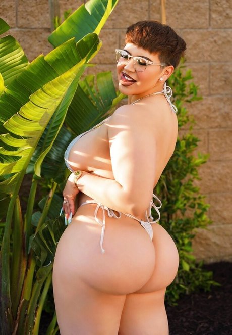 Steph Murves pornstar nude pictures