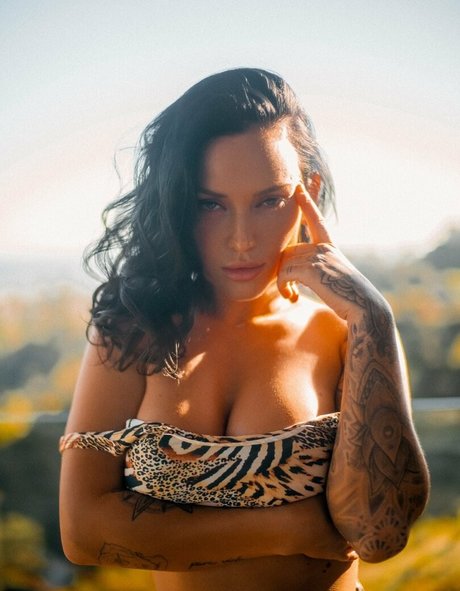 Ohrangutang pornstar hd picture