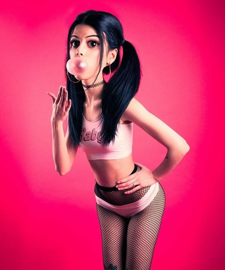 ellathrasher naked actress image