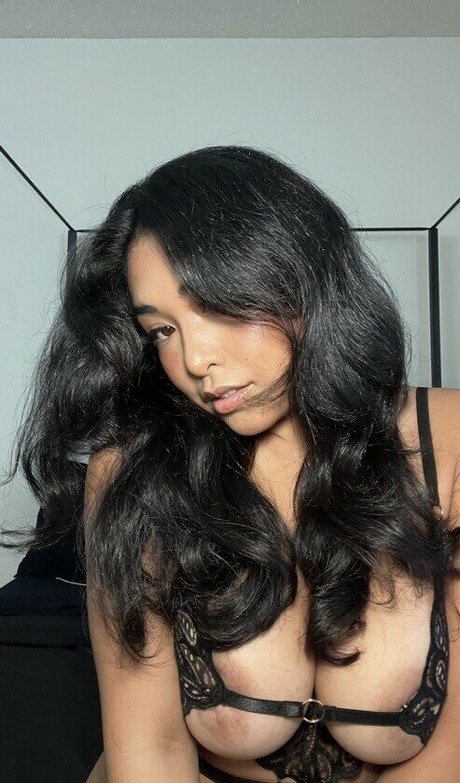 Dollycakes beautiful actress pics