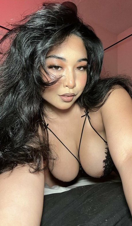 Dollycakes erotic actress image