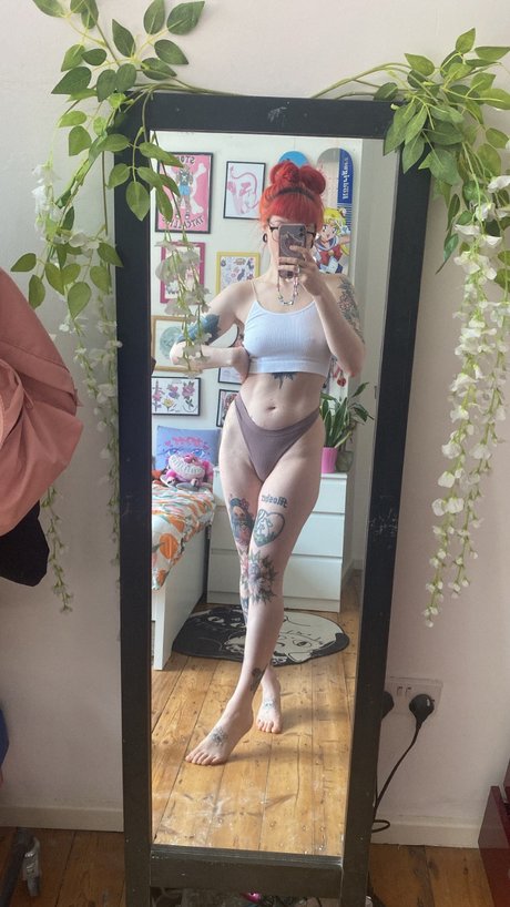 Foxxtailz star beautiful images